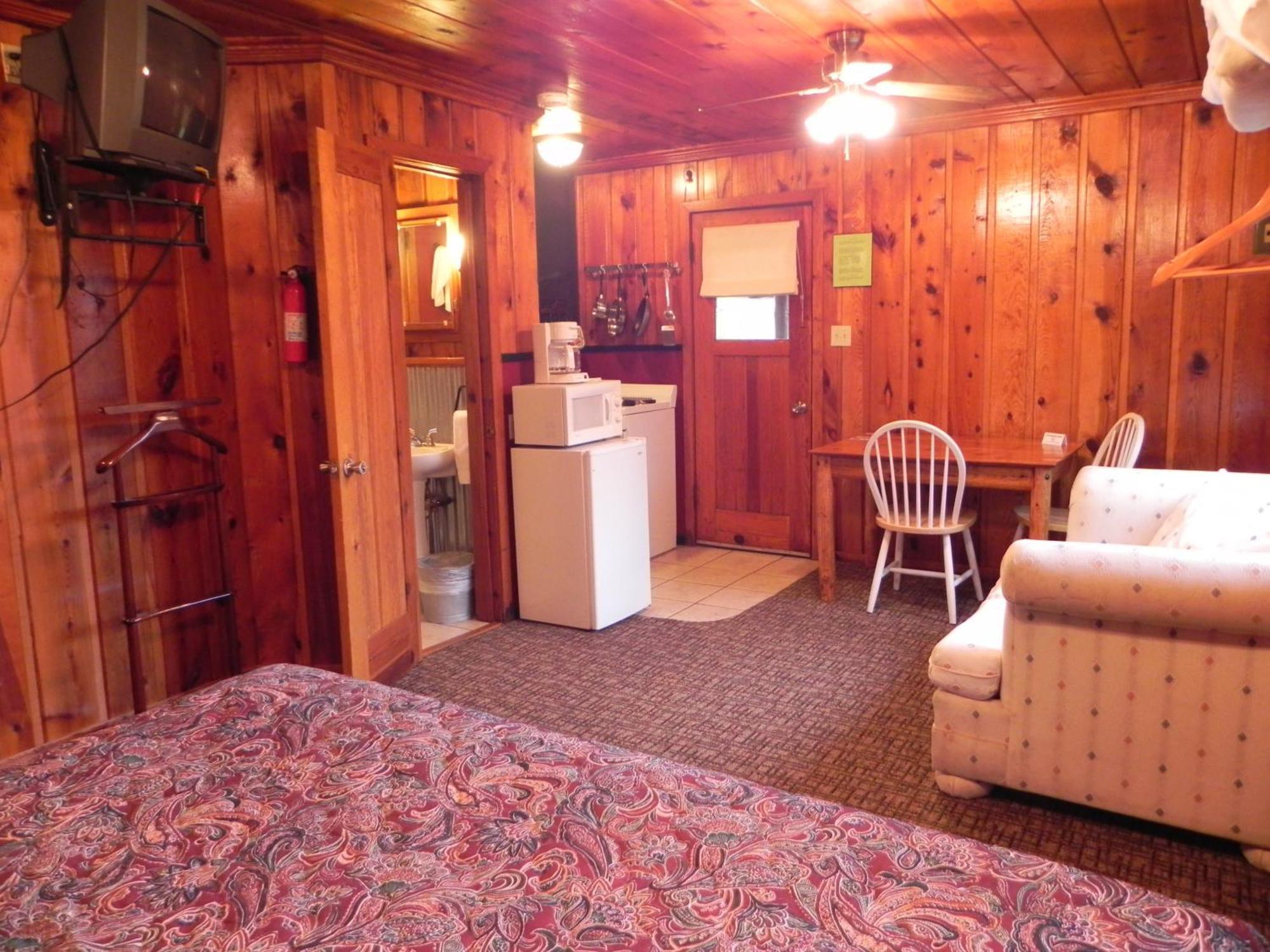 Apache Village Cabins Ruidoso Exterior photo