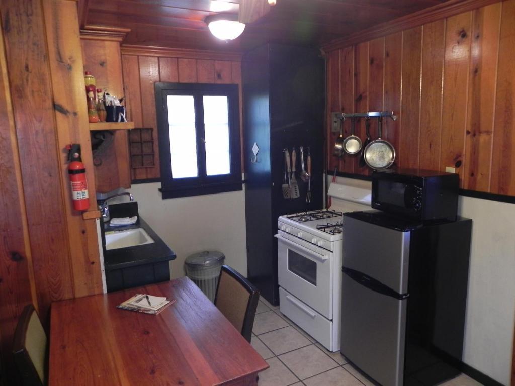 Apache Village Cabins Ruidoso Room photo